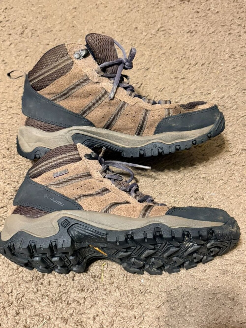 Men's Columbia Grants Pass Waterproof Hiking Boot Brown Tan Size 8 YM5144-231